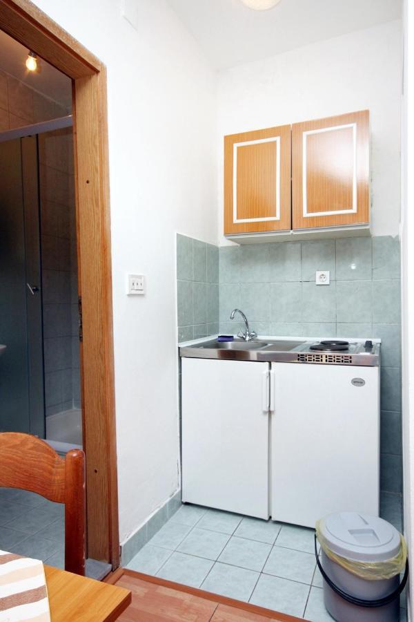 Apartments By The Sea Drvenik Donja Vala, Makarska - 6701 Εξωτερικό φωτογραφία